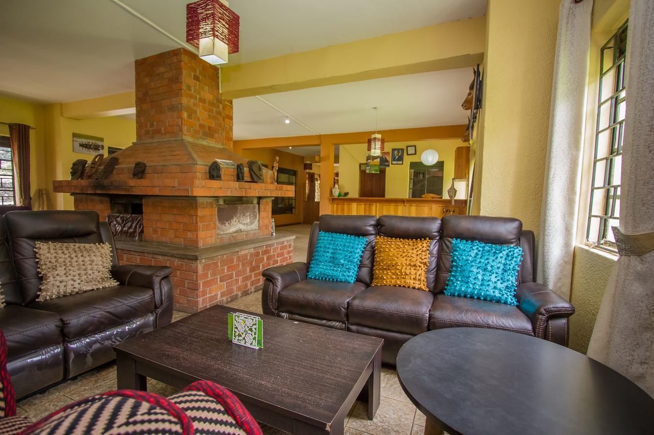 Kisoro Tourist Hotel Экстерьер фото